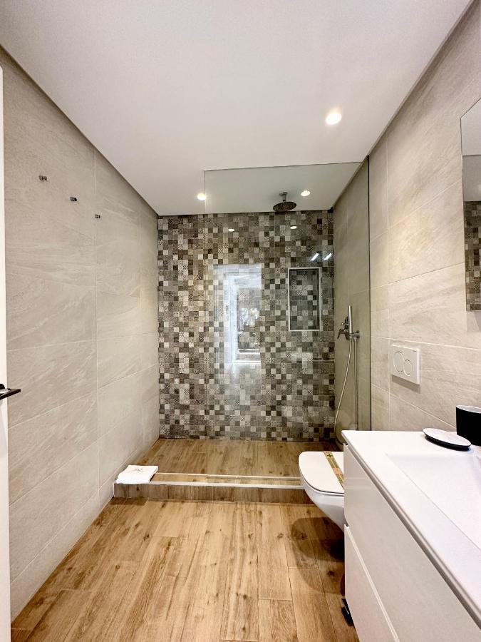 Old Town Modern Flat, 4 Minutes From Beach - Eaw Homes Марбелья Экстерьер фото