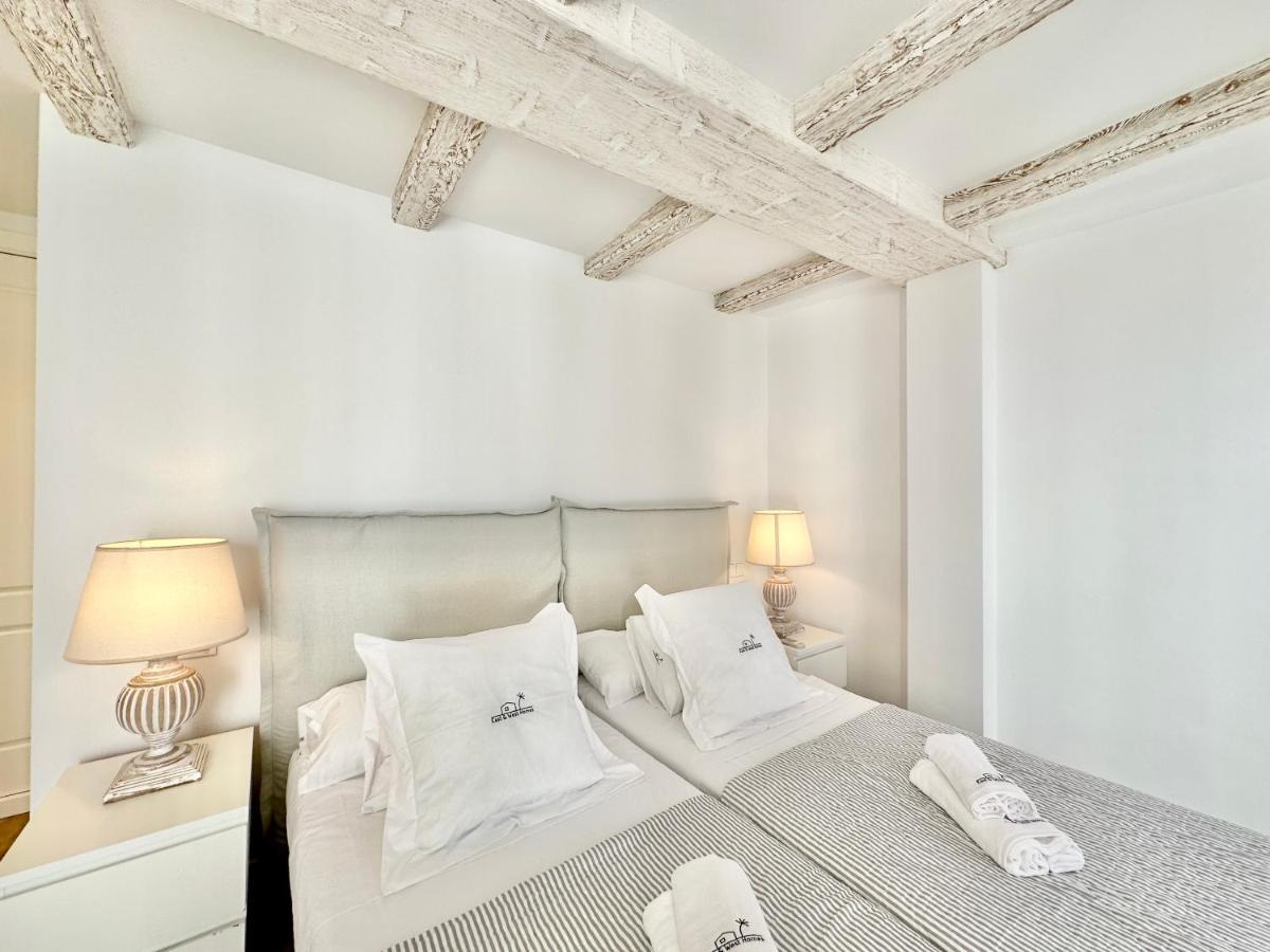 Old Town Modern Flat, 4 Minutes From Beach - Eaw Homes Марбелья Экстерьер фото