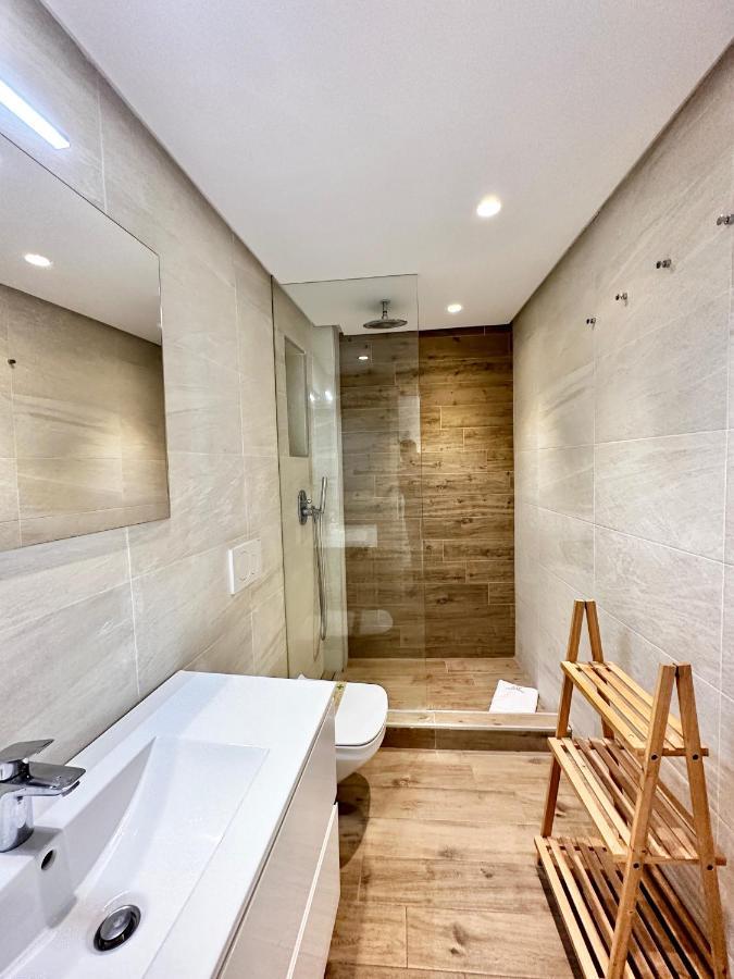 Old Town Modern Flat, 4 Minutes From Beach - Eaw Homes Марбелья Экстерьер фото